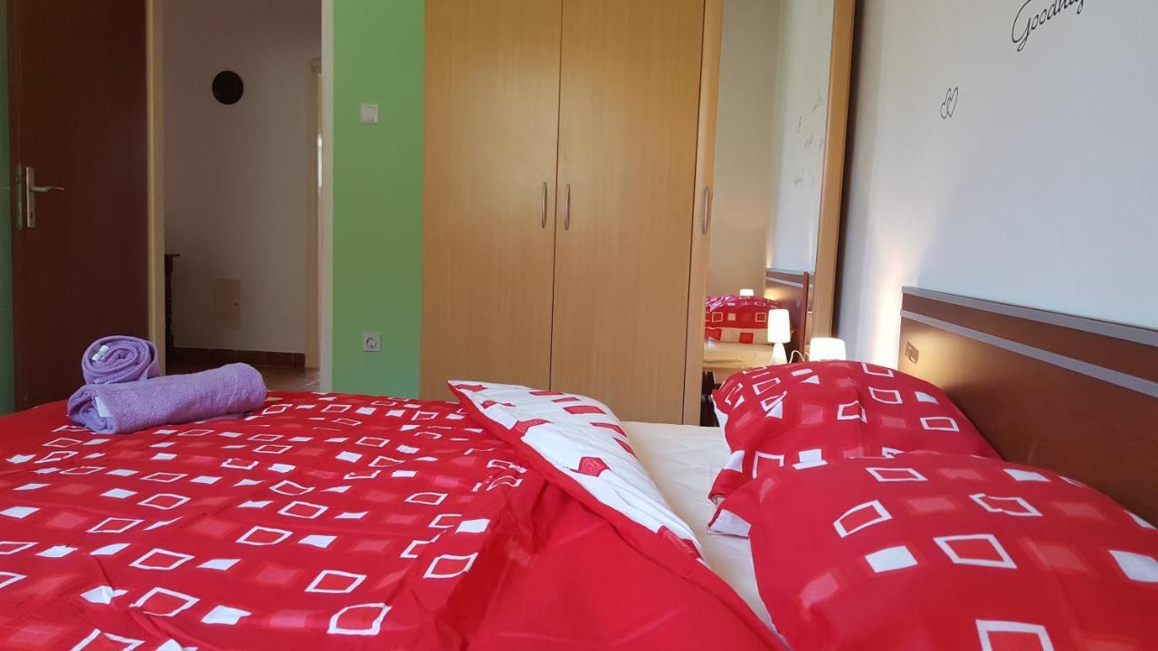 Apartman Ema 4+2 Koromačno エクステリア 写真